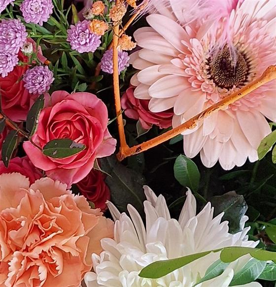 Vibrant Seasonal Bouquet - Image 2