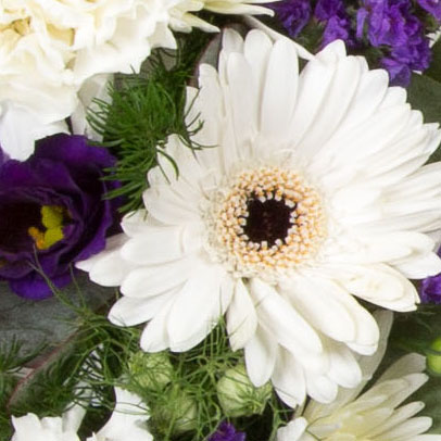 Open Letters Fresh Flowers - Image 4
