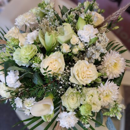 Extraordinary White Bunch